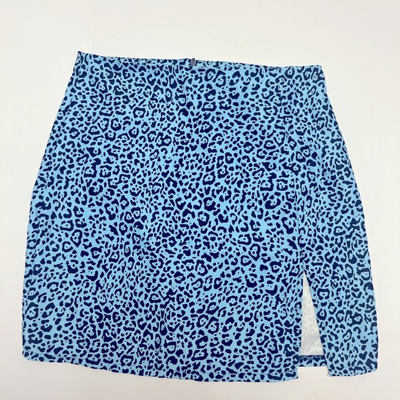 SHEIN Dresses & Skirts - Shein 🩵🐆 mini skirt blue and black cheetah leopard print size S